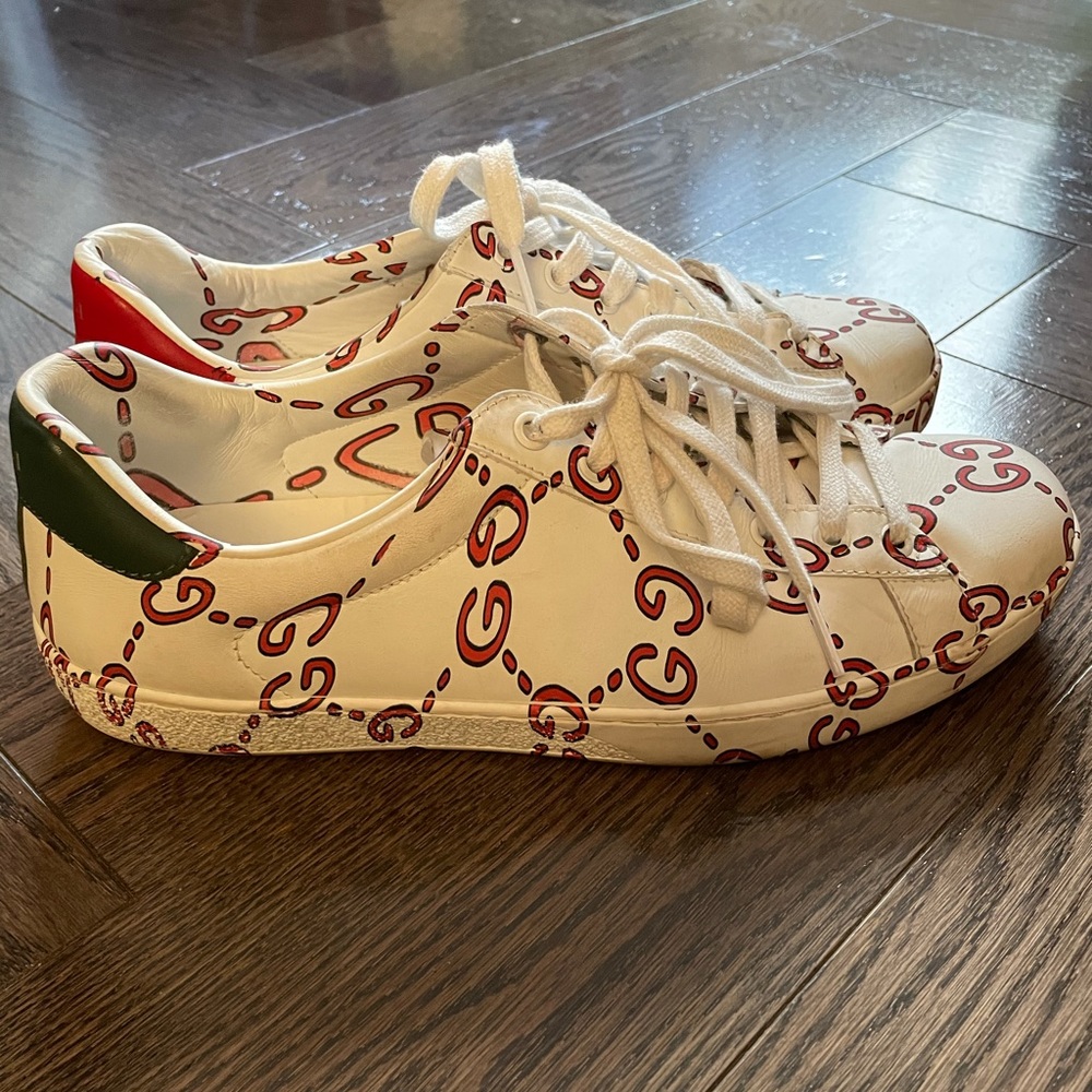 Gucci boys/men’s sneakers